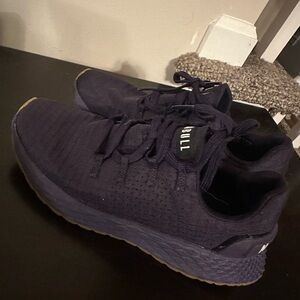 NOBULL Black Athletic Shoes Performance Comfort Style
